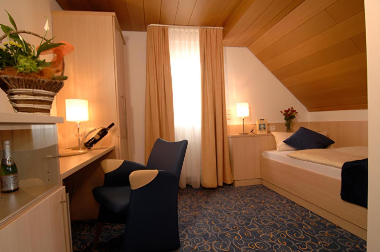 Adler Hotel Garni Ostfildern Eksteriør bilde